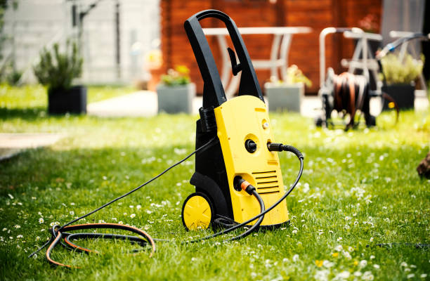 Best Driveway Pressure Washing  in Dillsboro, IN